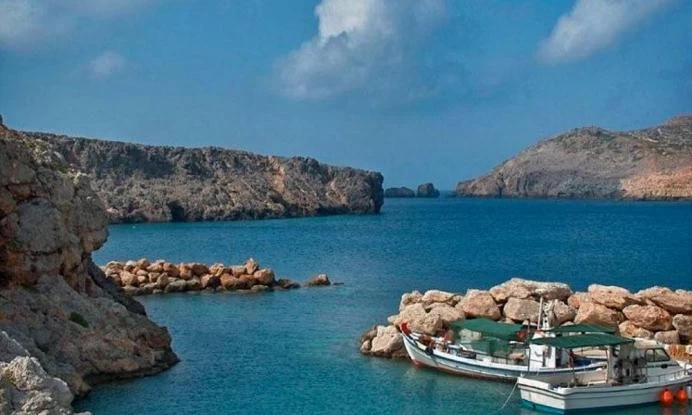 La Repubblica: Αυτές είναι οι άγνωστες ομορφιές των Αντικυθήρων – Οδοιπορικό της ιταλικής εφημερίδας